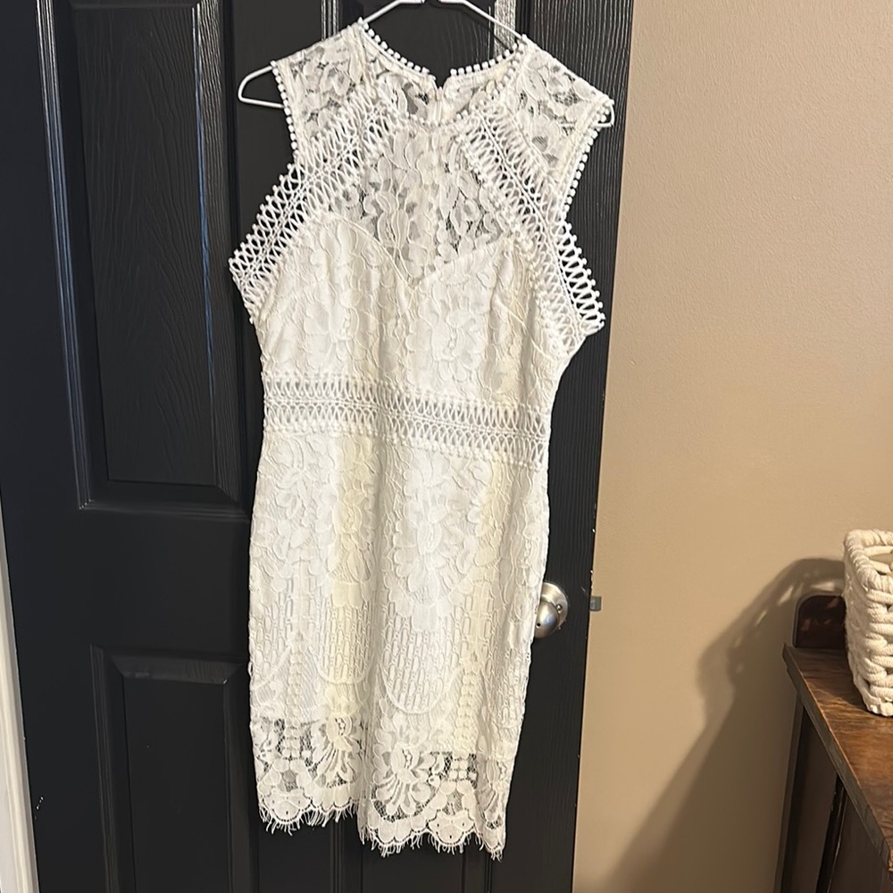 Elegant White Lace Dress